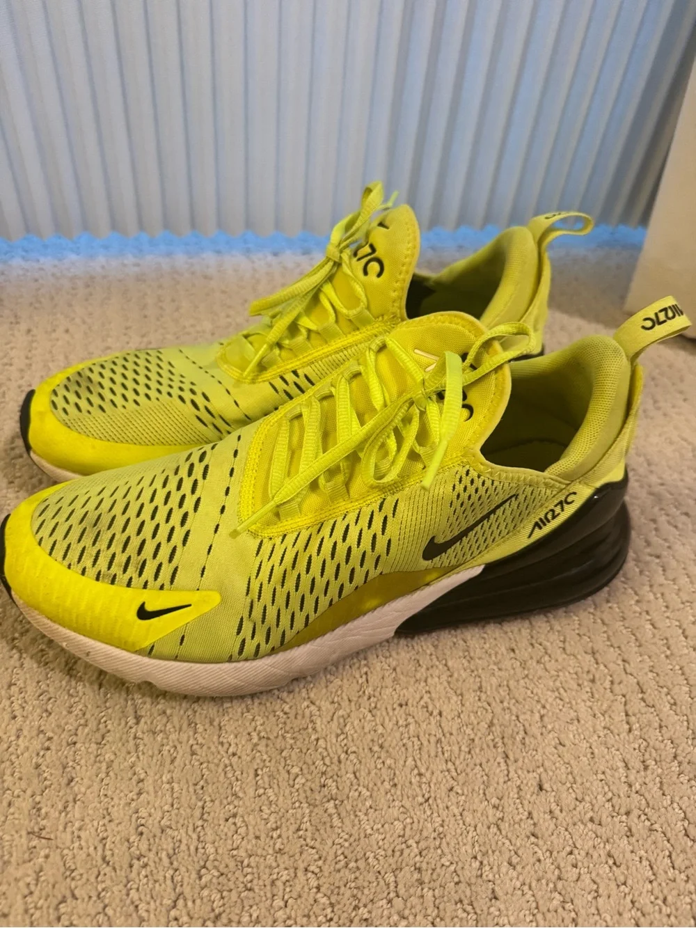 Nike Mens Air Max 270 Running Shoes - Yellow/Black Size 11